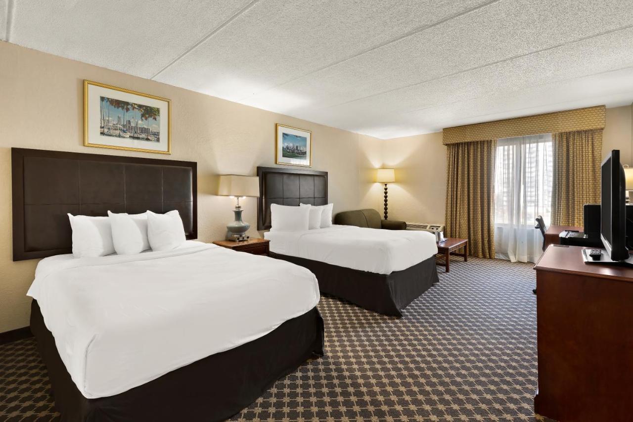 נורת' אולמסטד Hotel Rl Cleveland Airport West מראה חיצוני תמונה